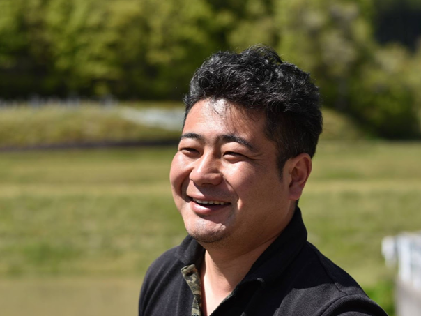 三河功治 氏